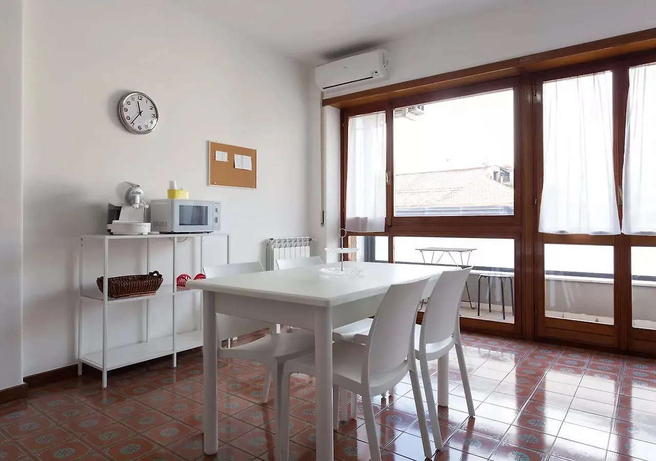 The Ugly View Apartment Catania