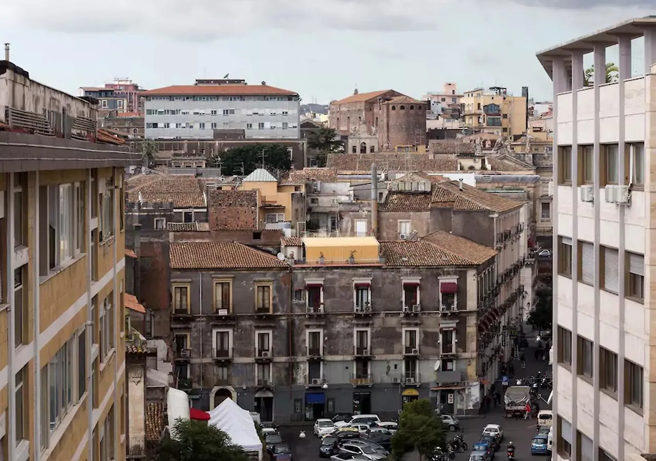 The Ugly View Apartment Catania