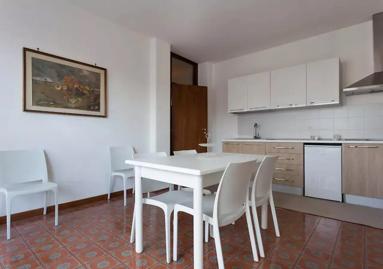 The Ugly View Apartment Catania